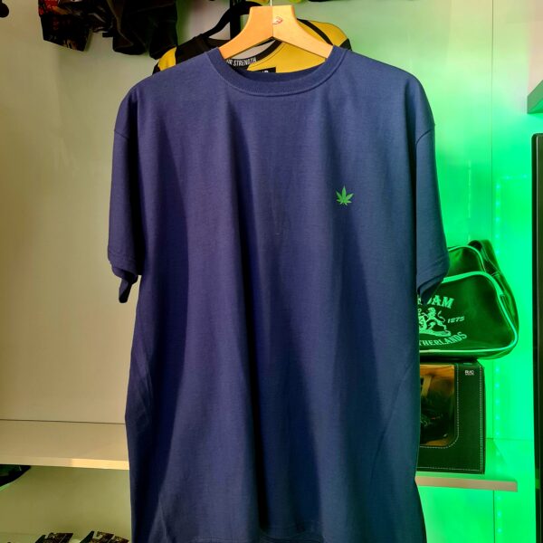 Koszulka z symbolem konopi