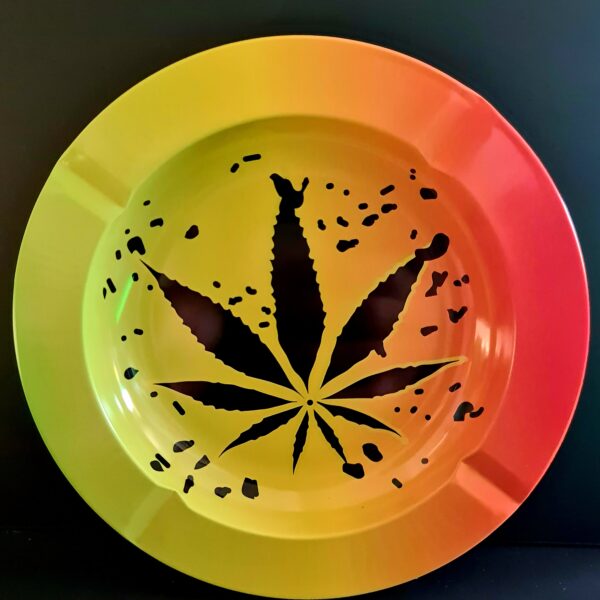 Popielniczka ze znakiem konopi