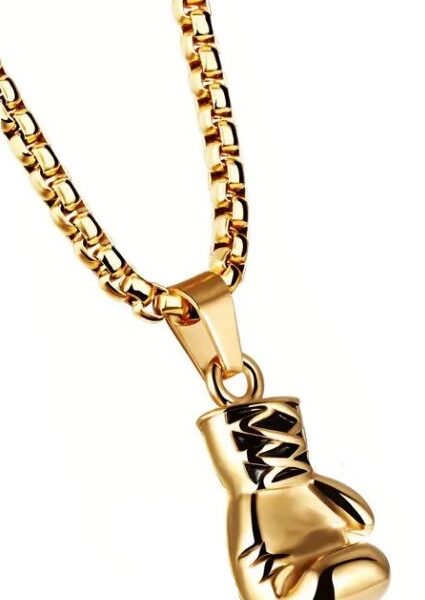 Złoty naszyjnik "Golden Fist"